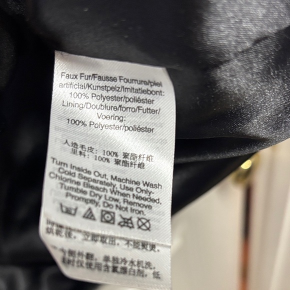 NWT DKNY Women's Elegant Black Teddy faux fur Jacket coat Medium - Picture 4 of 4